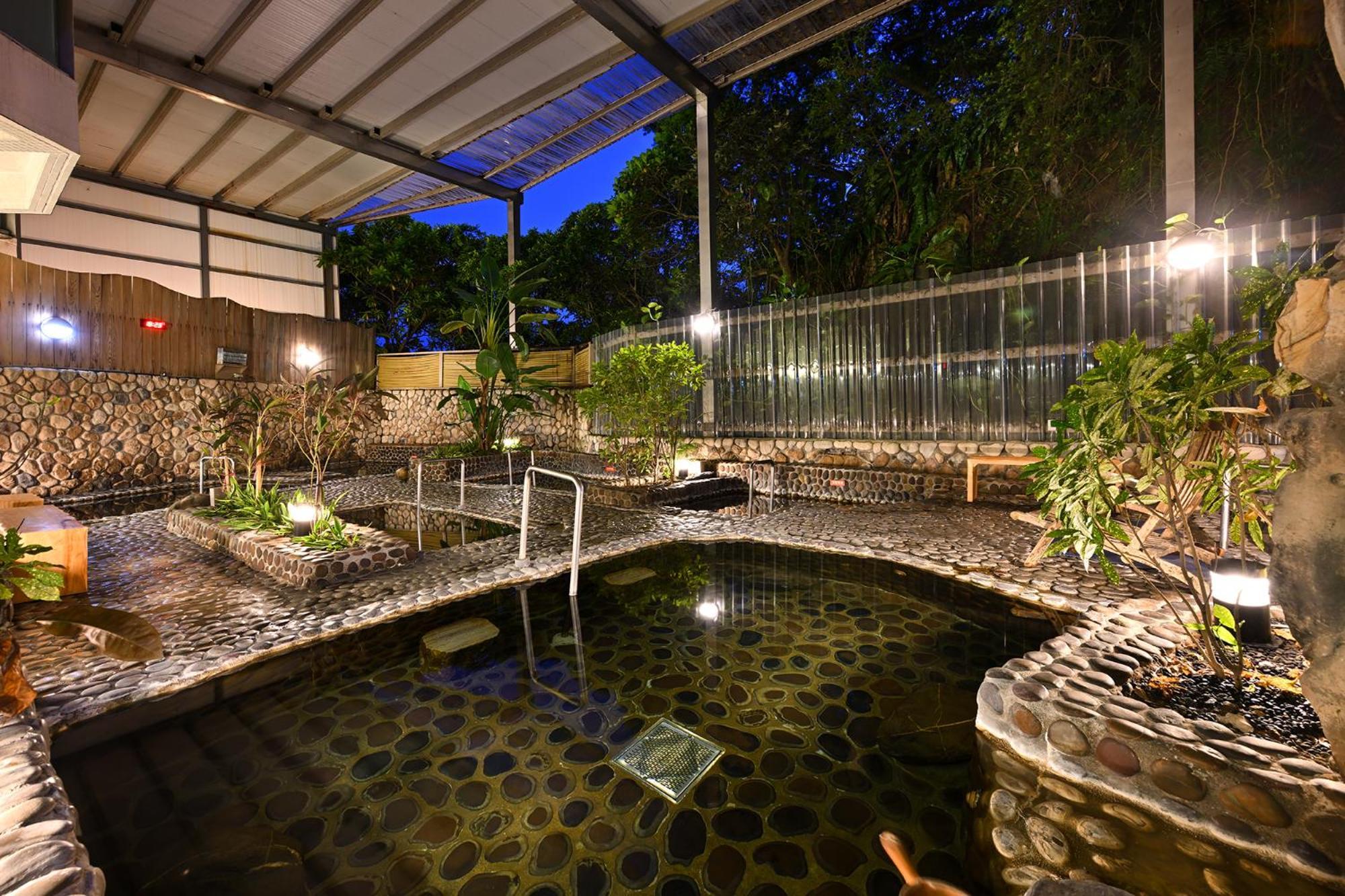 Ct Green Bay Hot-Spring Hotel Wanli Exterior foto
